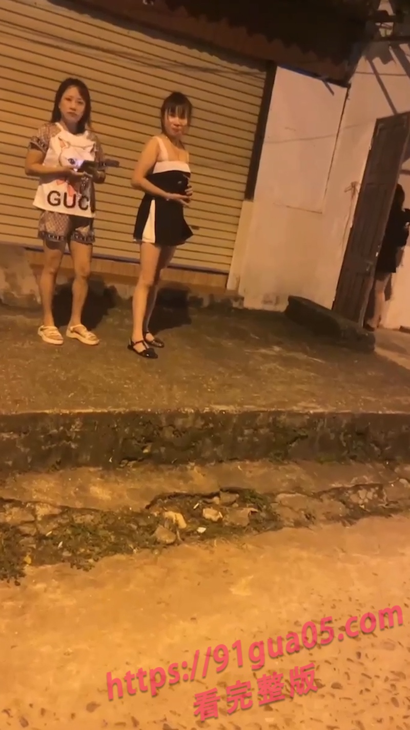 男子暗访鸡窝一条街 超年轻的小妹妹下海接客震惊全网 配图3