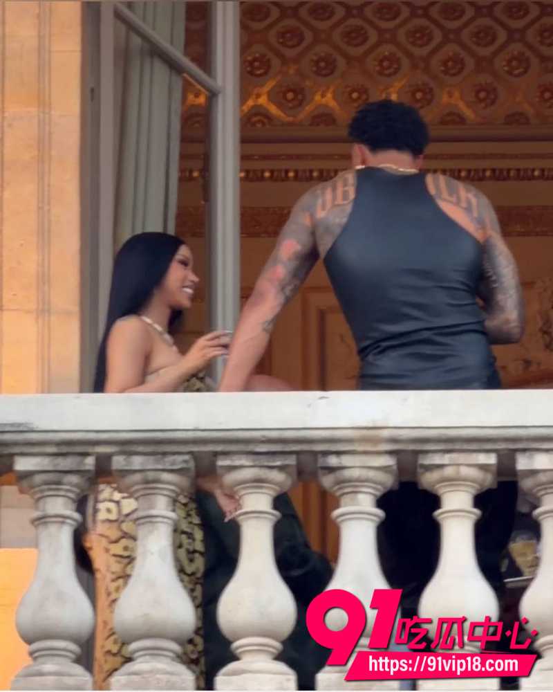 CardiB约会尼日利亚门将Maduka 13
