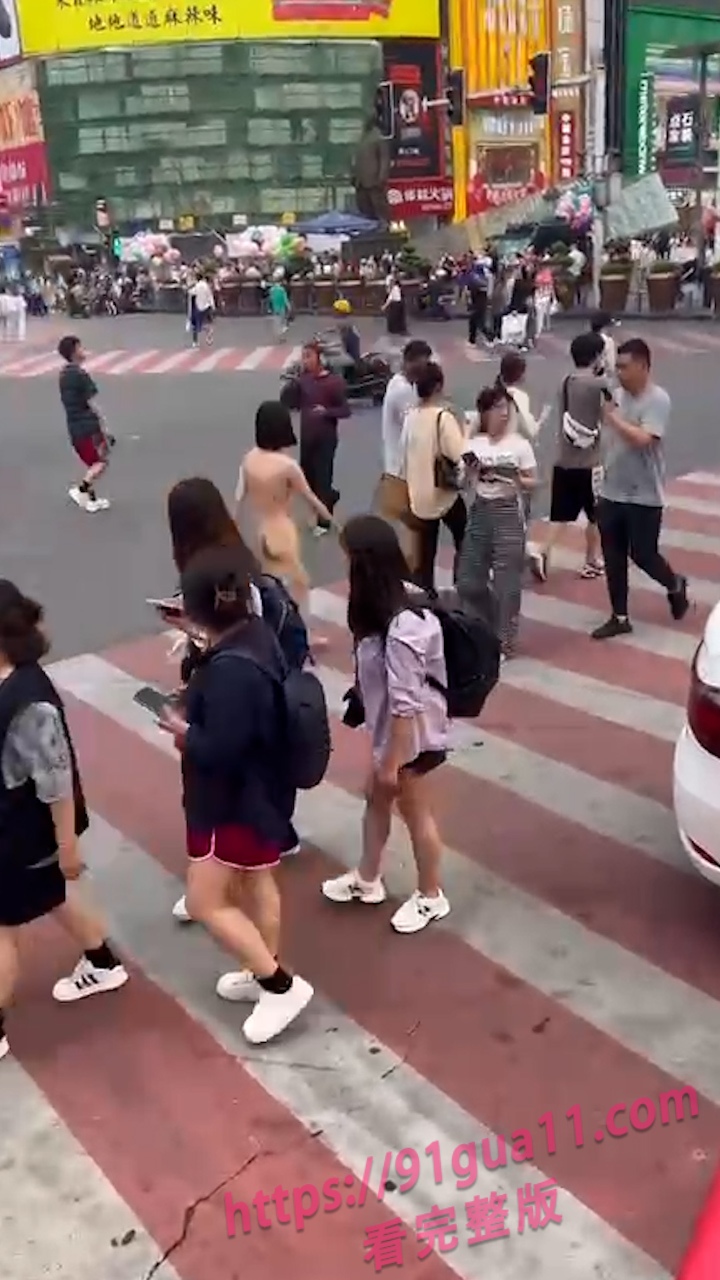 小妹与男友逛街吵架4 小妹与男友逛街吵架4
