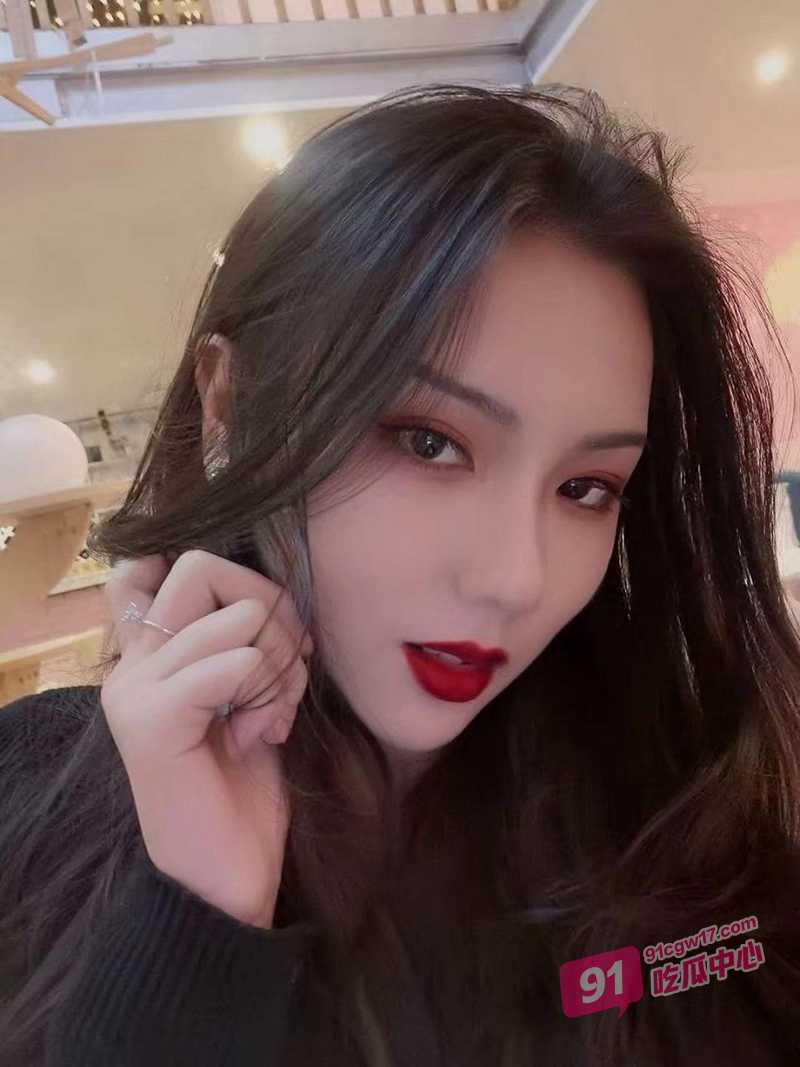 瓜友投稿前女友程琳 足交口交无所不能技术堪比职业 没钱交租只能肉偿给房东！ 配图2