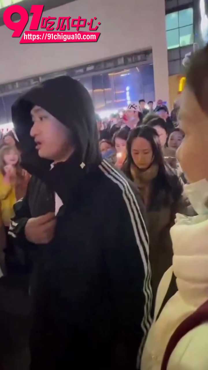 大连街头惊爆原配抓奸大战4