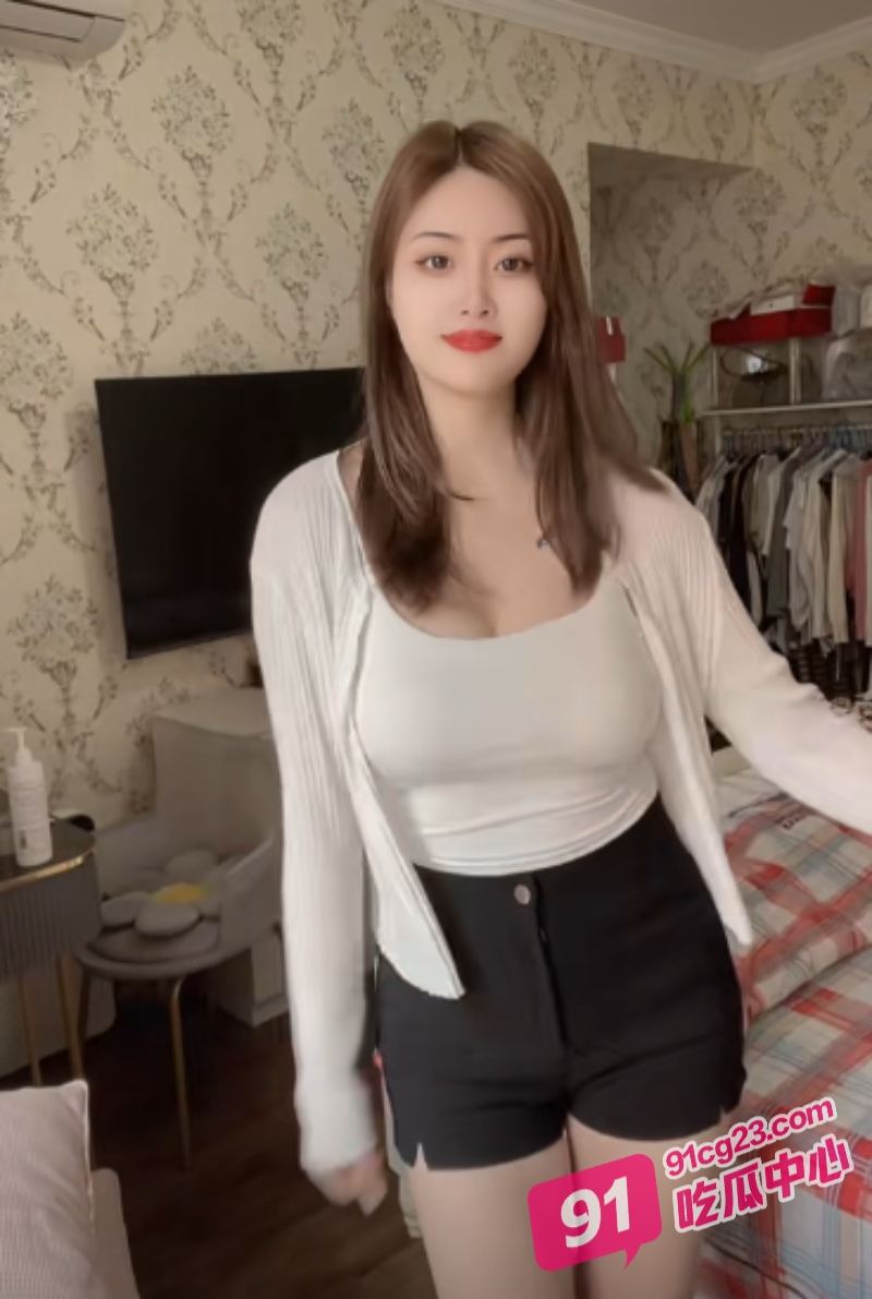 美少妇兼职卖肉 背着老公和炮友开房 摇臀求操太风骚！ 配图3