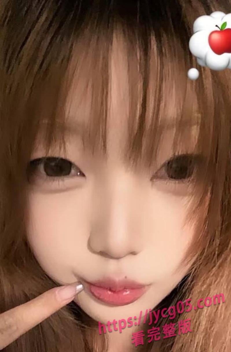 广西科技大学情侣开房视频流出！舔穴激战画面火爆疯传！ 配图2