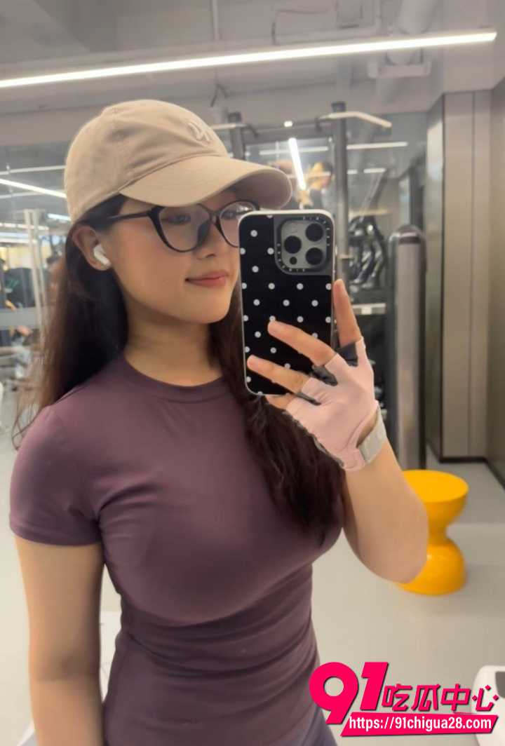 良家少妇钟吴艳抖音微信聊骚炮友1