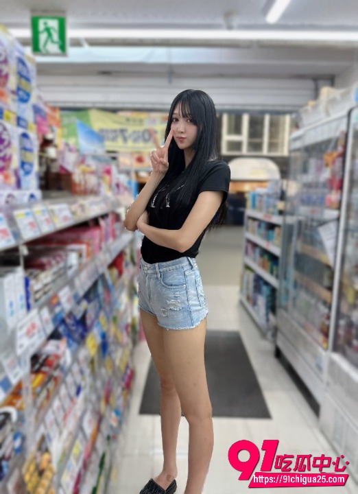 巨人萝莉 Mira 15