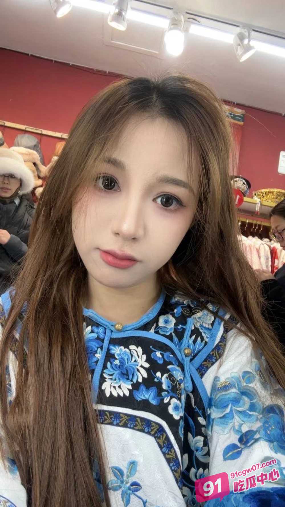 杭州性感女神赵琴 表面纯欲天使 私底经常拍全裸视频骚媚入骨! 配图2