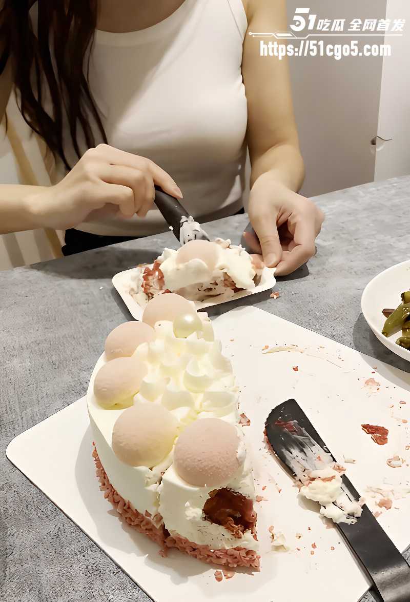 海角博主醉奸新婚女房东 1 海角博主醉奸新婚女房东 1