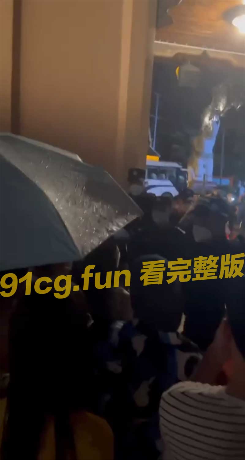西双版纳景洪被封控,本地人跑路!