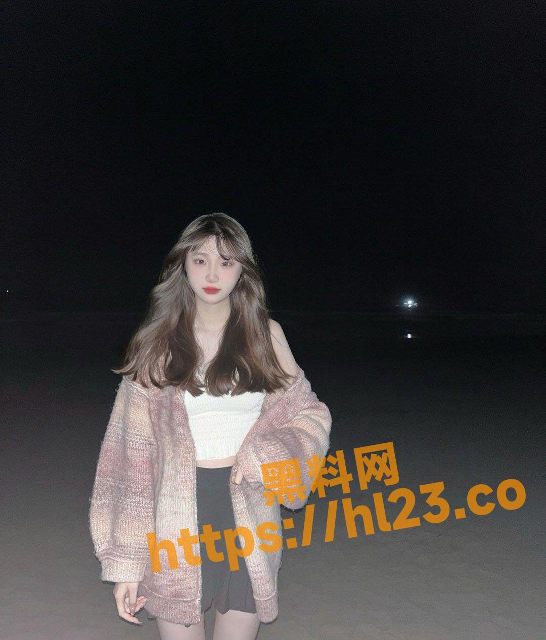 山东170高颜值专用打炮小骚货陈晓音，最爱给男友带绿帽被陌生男人抽插美穴
