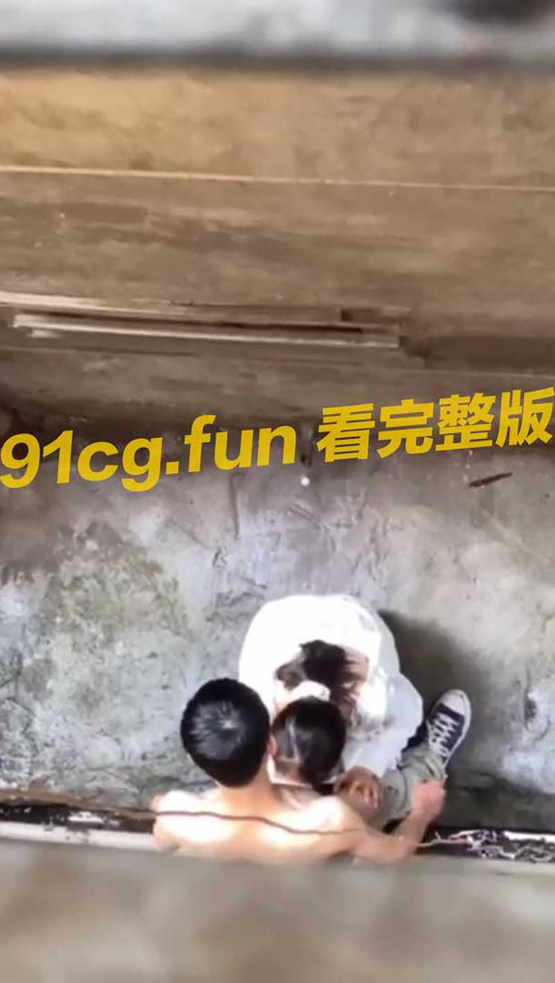 情侶2.jpg 情侶2.jpg