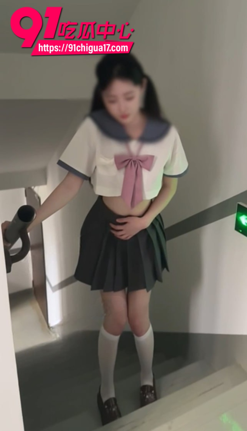 极品少女小美miyoki 牛奶灌肠户外露出 菊花边走边漏奶水