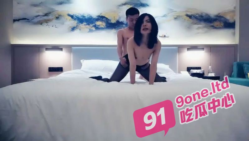 舞蹈生的黑丝艳舞 搔首弄姿扭臀诱惑调情 各种姿势激情爆操！