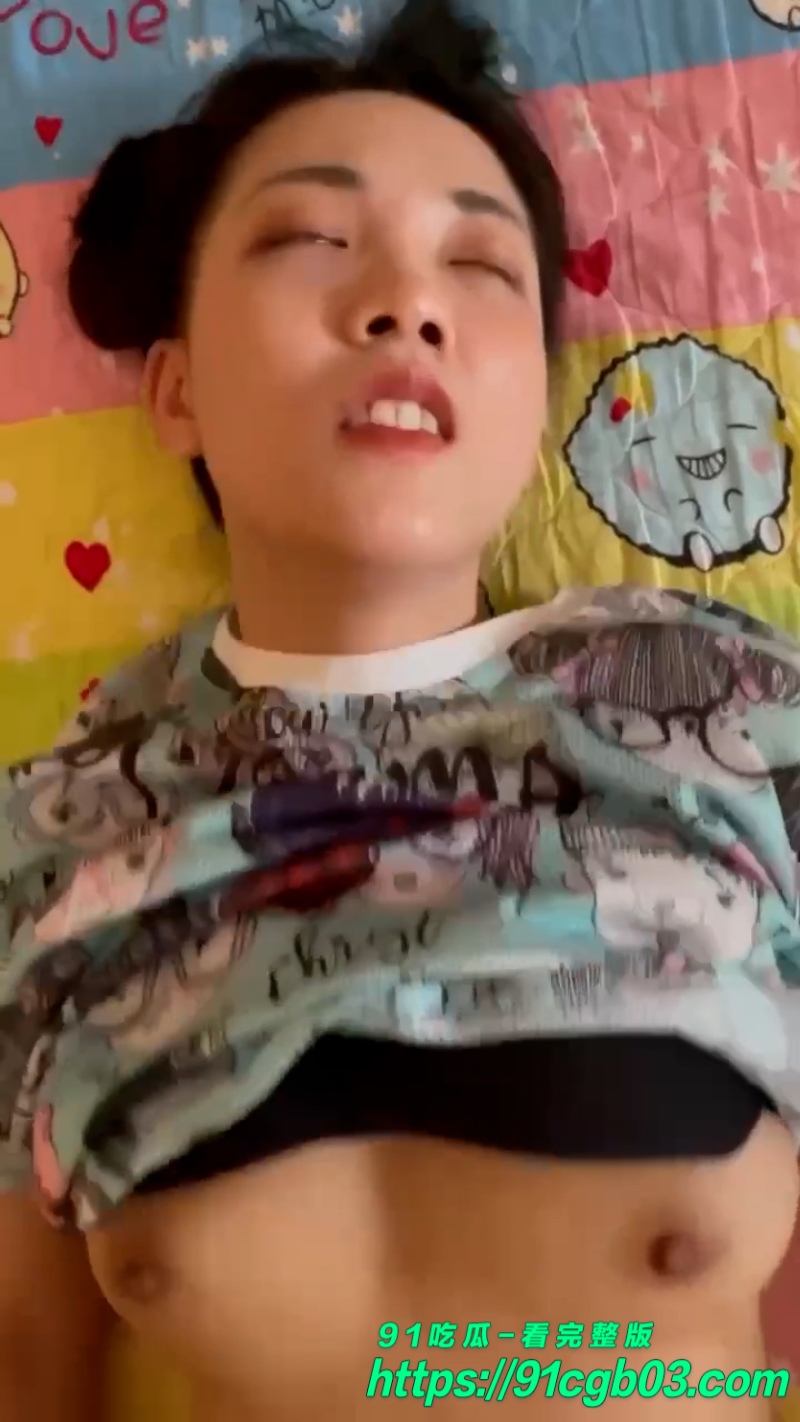 农村白嫩小寡妇被小伙无套内射视频网页素材2水印版