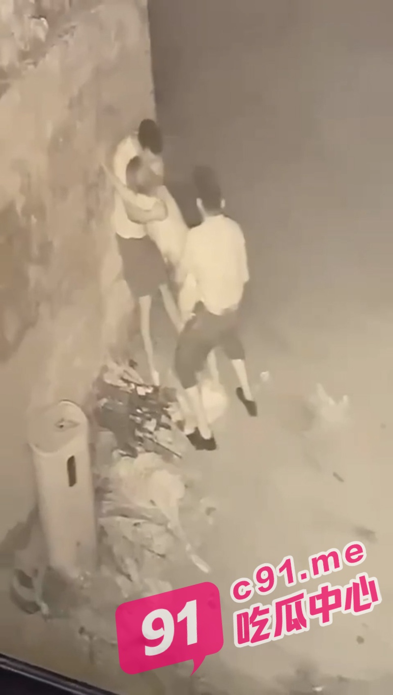 4_W_800px.jpg 4_W_800px.jpg
