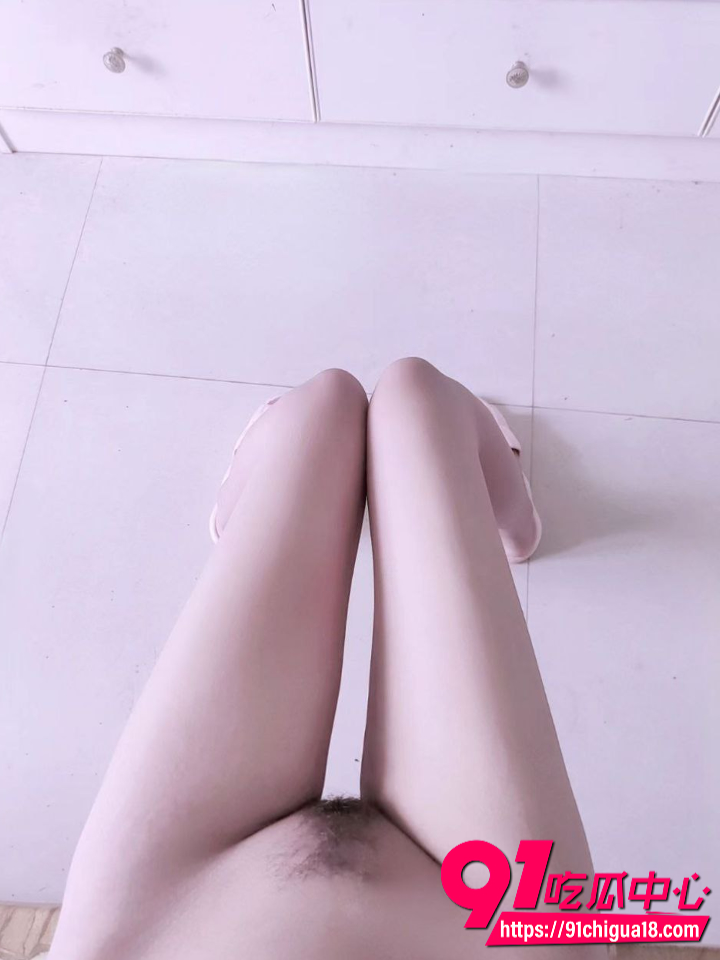四川03年小母狗胡洁喜欢自慰揉胸13 四川03年小母狗胡洁喜欢自慰揉胸13