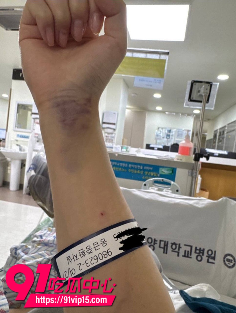 韩国顶级男团ATEEZ成员丁润浩被爆分手前女友匿名发长文控诉我住进ICU你却在舞台上闪耀24