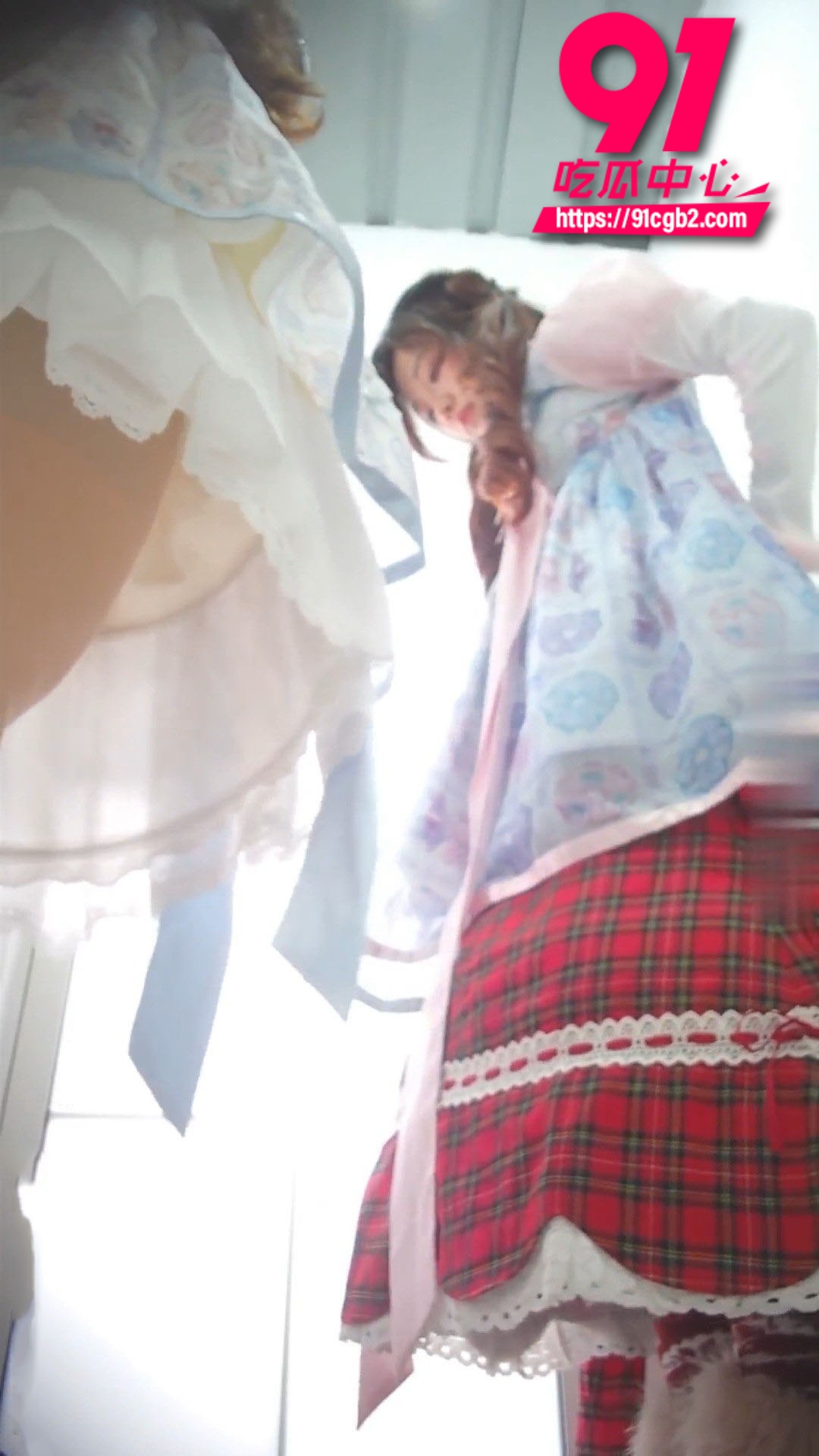 女厕偷拍 6