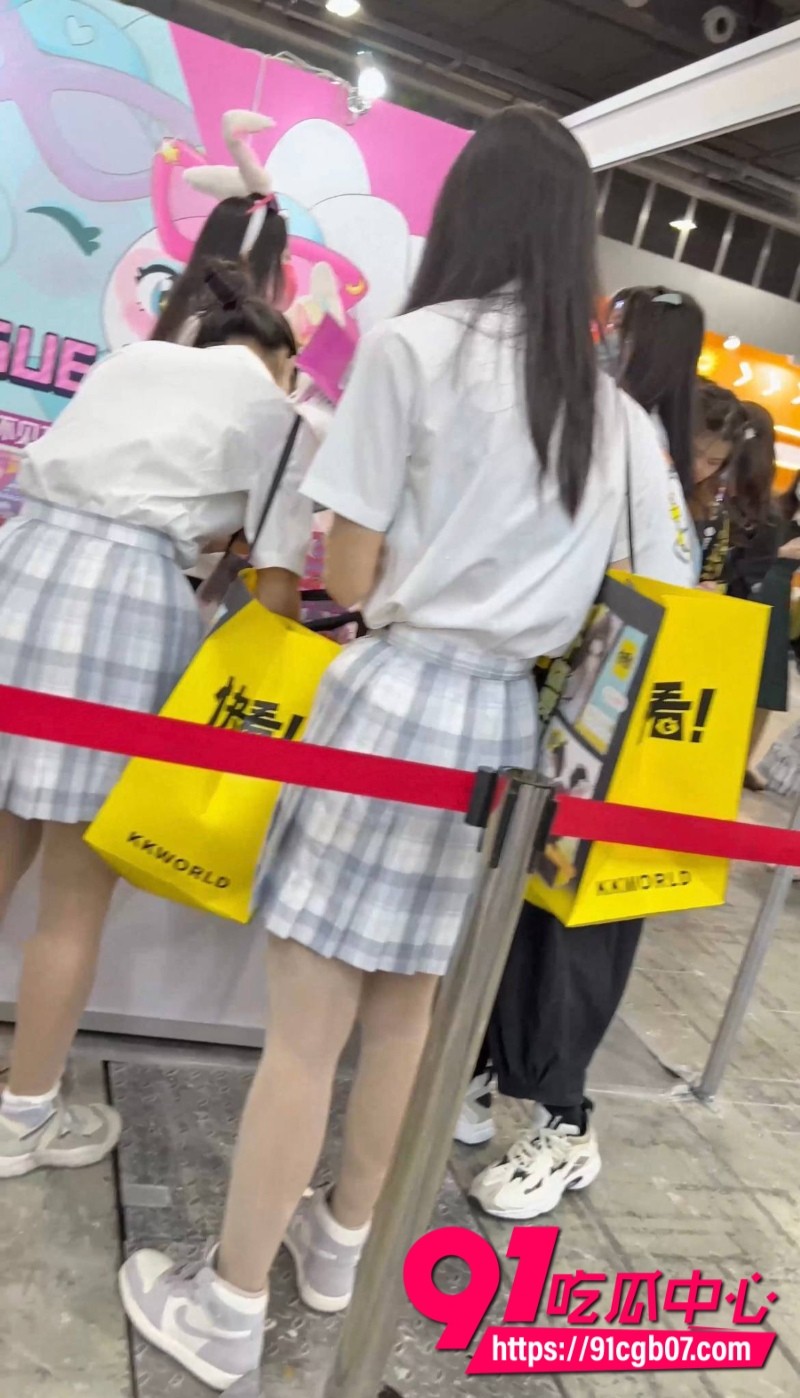 粉色内内贴着拍,超高颜值。5 粉色内内贴着拍,超高颜值。5