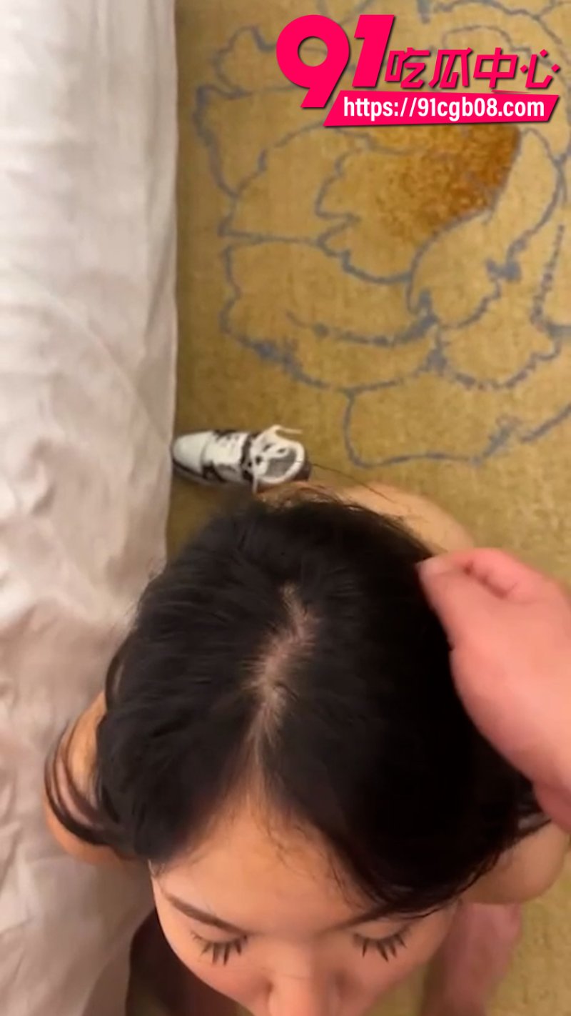 重庆艺术学院吴墨晗被男友调教成母狗网页素材3