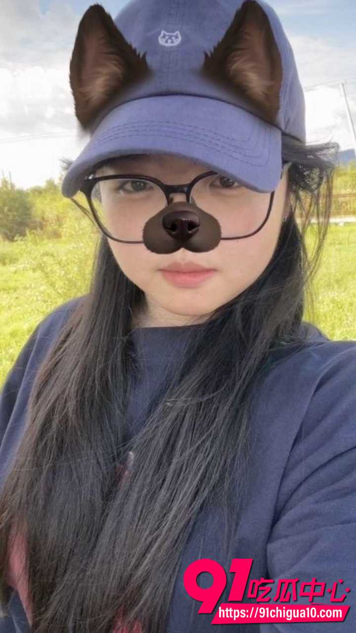 龙江宾县清纯眼镜学生妹私密不雅视频流出10