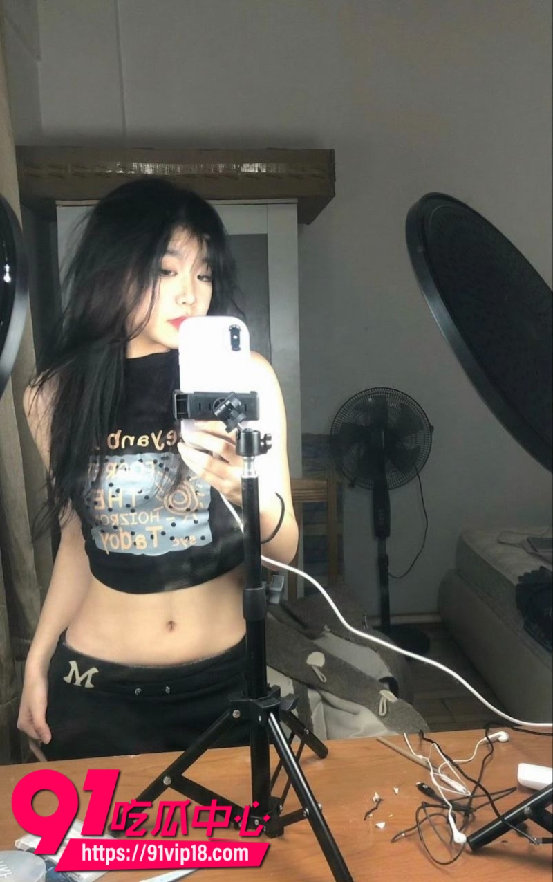 大连聚点传媒女主播小狗张熙为了维护榜一大哥出卖肉体下海陪睡15