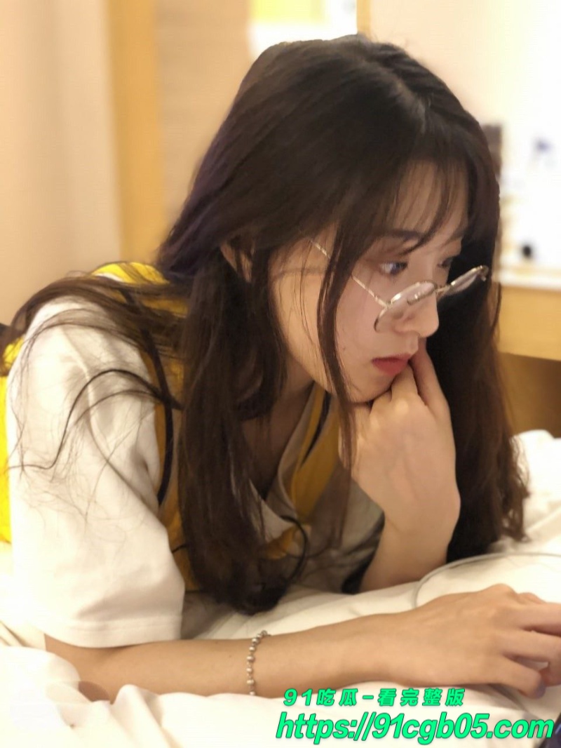 河南南阳眼镜妹张小萌约炮1水印版 河南南阳眼镜妹张小萌约炮1水印版