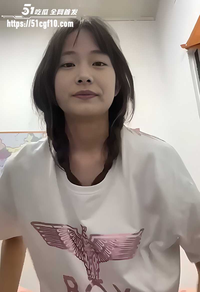 反差高颜值娇羞美女性爱视频流出 2 拷贝 反差高颜值娇羞美女性爱视频流出 2 拷贝
