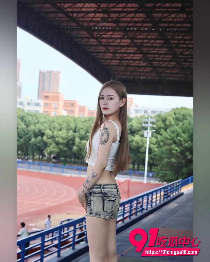 河南南阳师范学院王玥 19