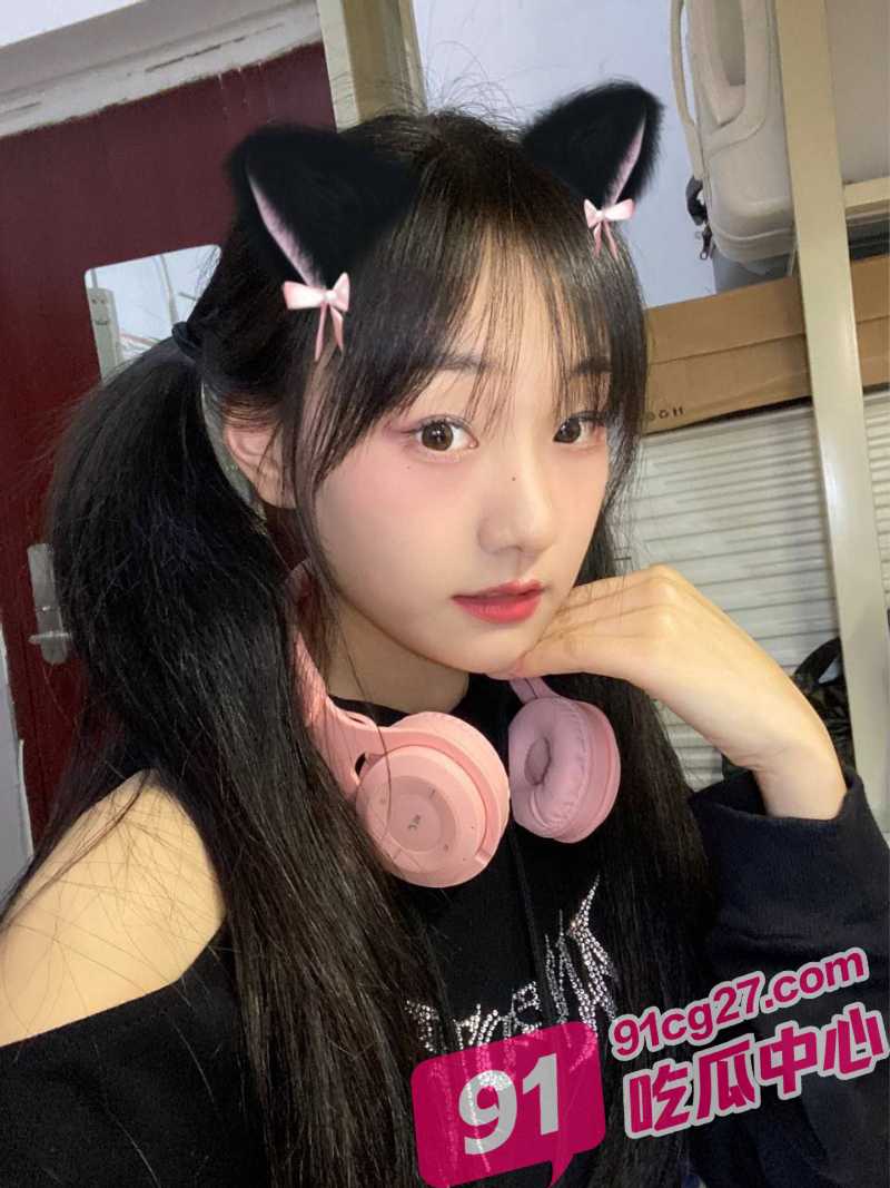 温暖青春:美女大学生的浪漫恋爱记 又甜又欲叫声酥麻!