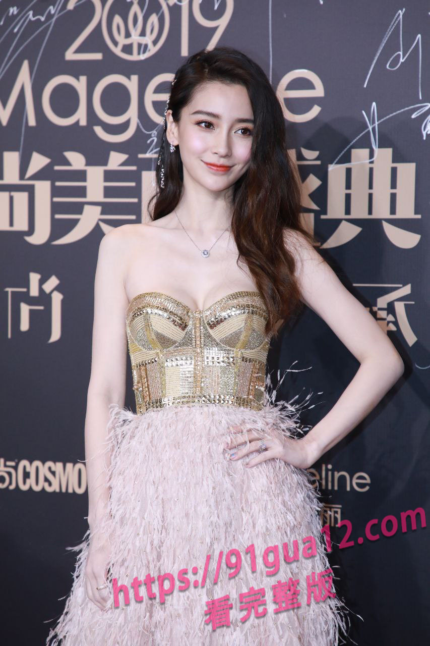 杨颖酒店跳舞全裸视频刷爆网络 万万没想到baby的奶子这么大！