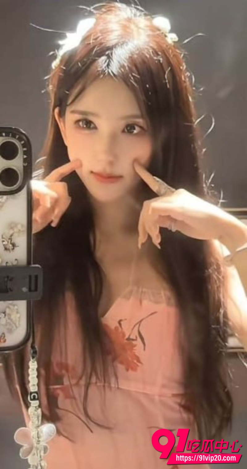 AI电竞女神 Rita 3 AI电竞女神 Rita 3