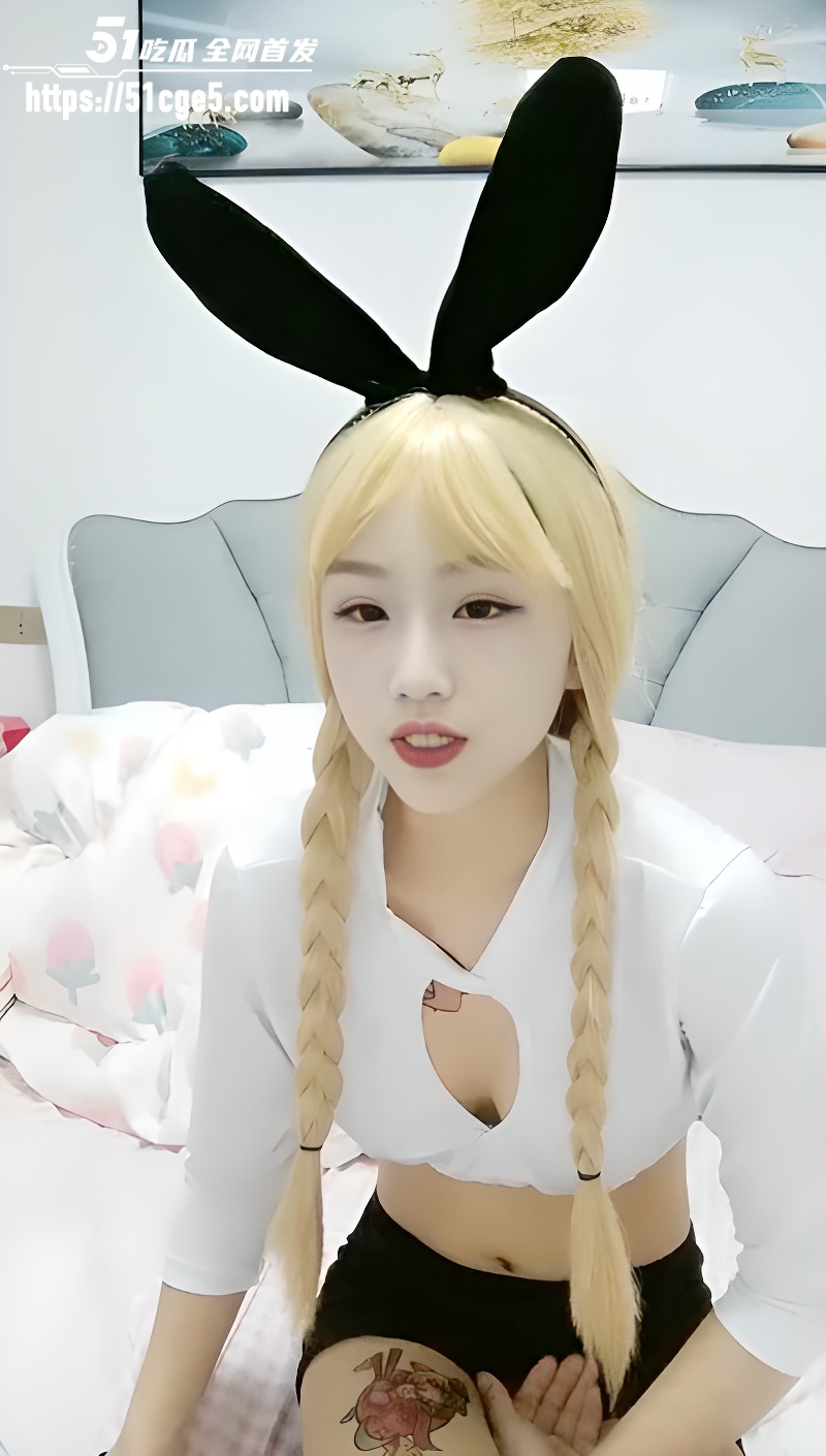 极品金发双马尾 精神小妹 1 极品金发双马尾 精神小妹 1