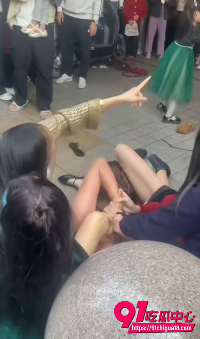 惠州惠阳女子街头互殴现场6 惠州惠阳女子街头互殴现场6