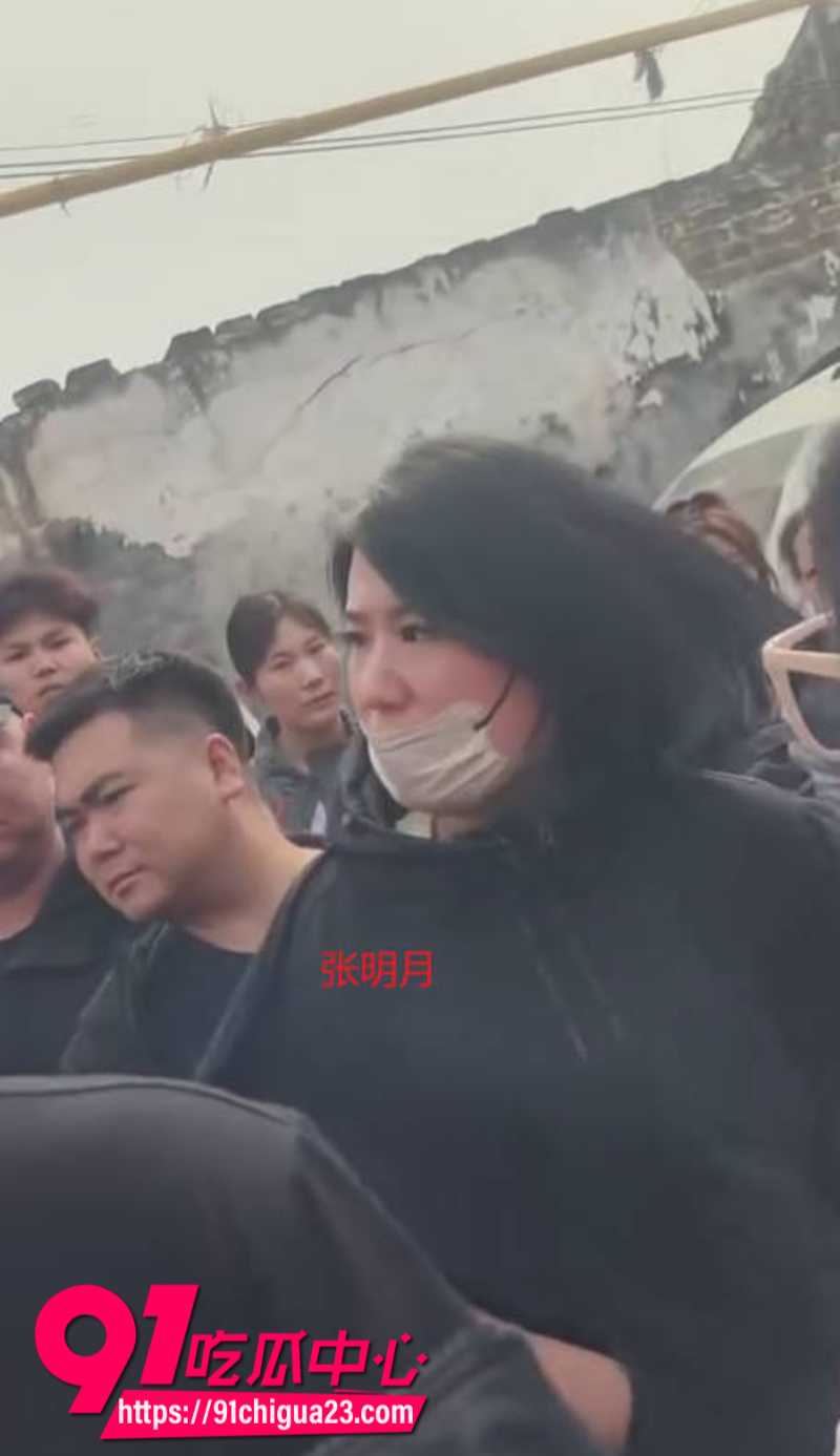 抖音女博主薛阿芊自爆被老公带小三上门殴打8 抖音女博主薛阿芊自爆被老公带小三上门殴打8