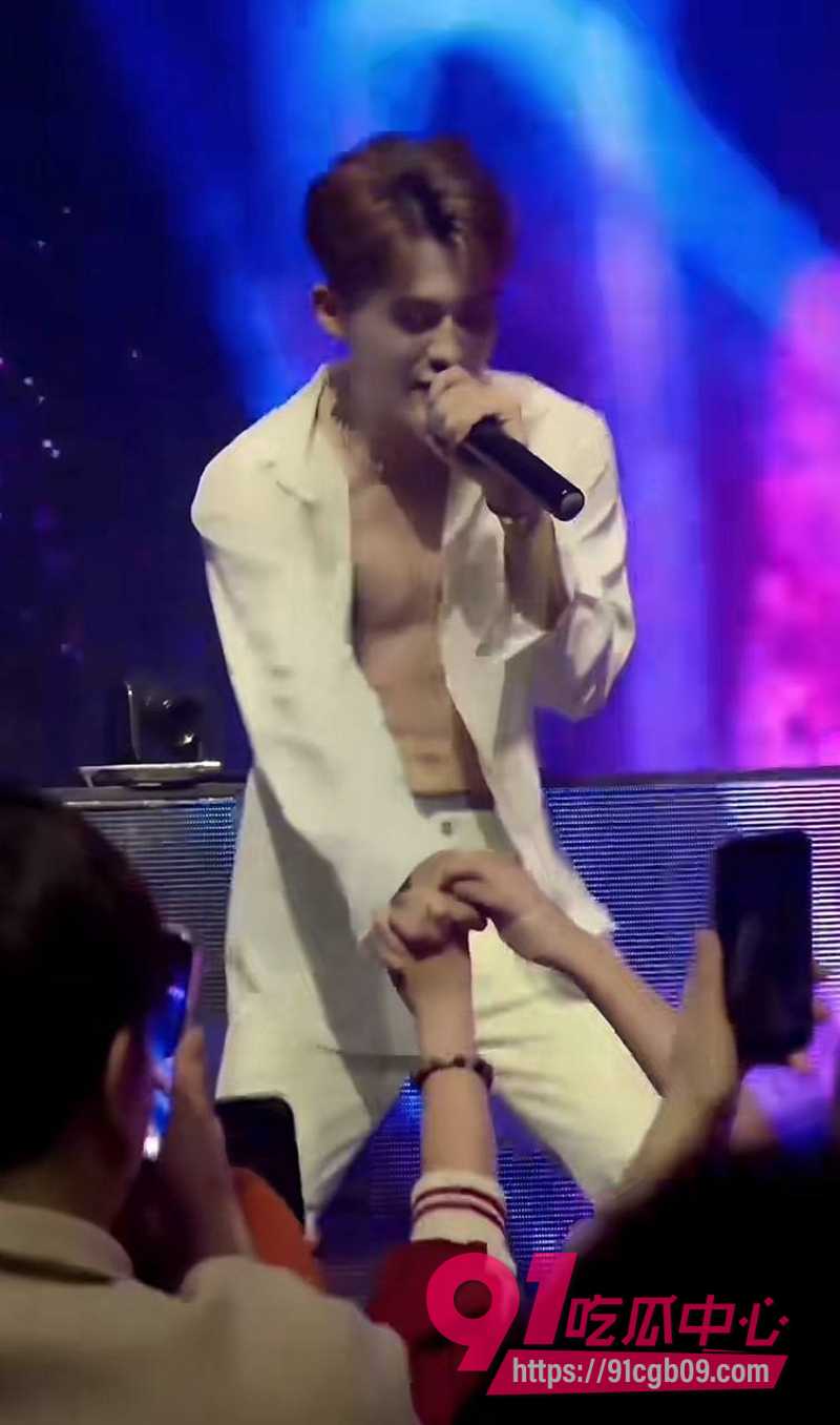 dy220w粉丝男网红李善宇16
