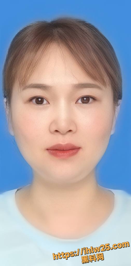 独家黑料！二十七岁小少妇 刘惜 在长沙做白领却玩的很花 去上海出差时被老总灌醉拿下！