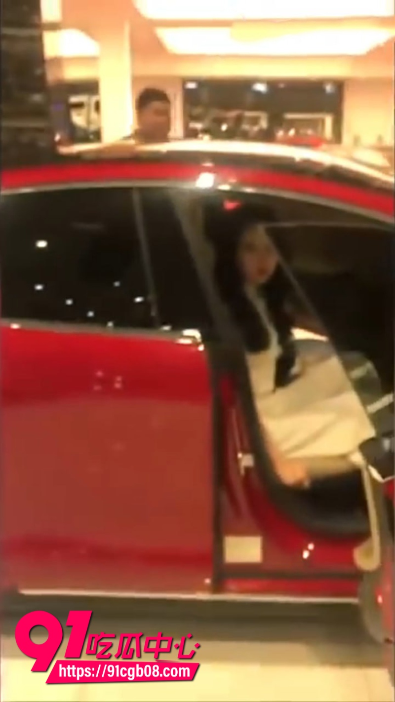 富二代约绿茶婊 欣杨 车展大胆调教7 富二代约绿茶婊 欣杨 车展大胆调教7