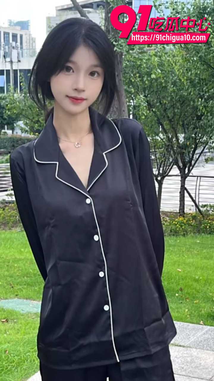 抖音极品网红吧唧一口妗妗私密福利曝光3 抖音极品网红吧唧一口妗妗私密福利曝光3