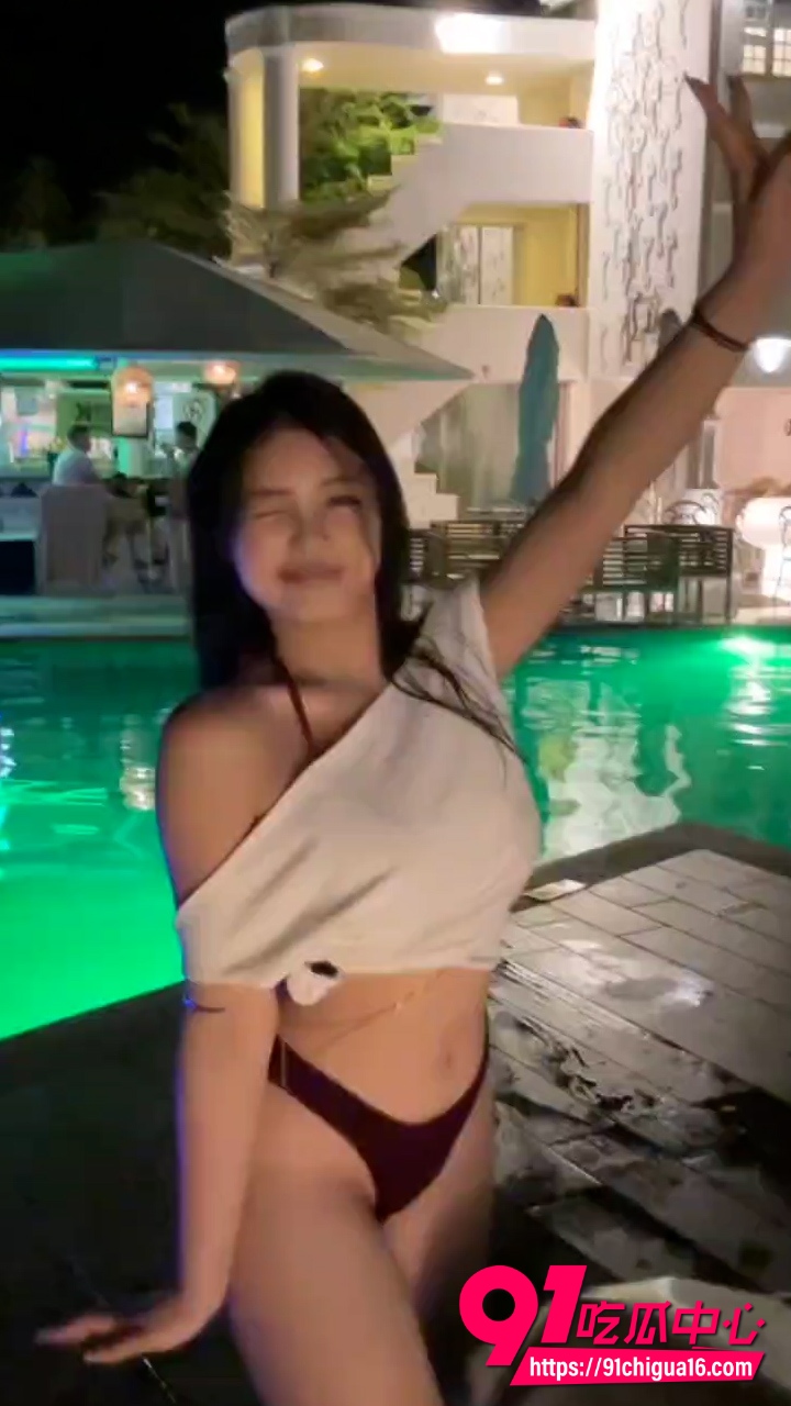 高颜值大奶美女自拍泄密 露脸揉奶自慰与男友做爱视频 反差感拉满