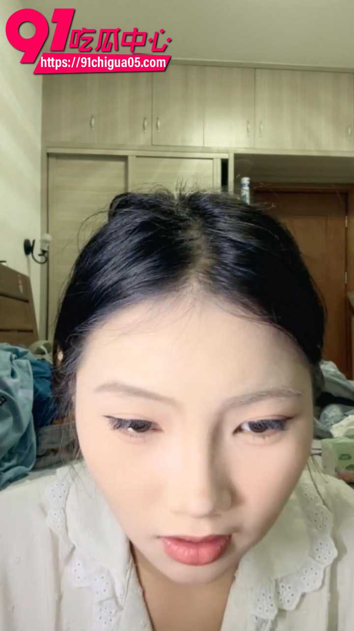全网最火眼镜妹困困兔自慰6