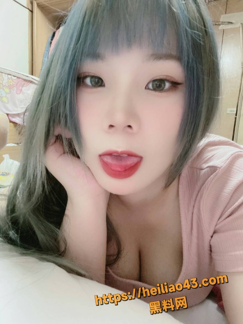 富豪兄弟重金包养女大学生 酒店3P淫乱派对 前舔后插尺度大到喷血！