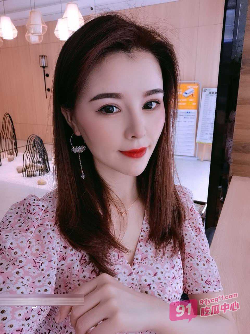 杭州艺校老师段芬 已婚出轨被捉 丈夫怒爆不雅视频!