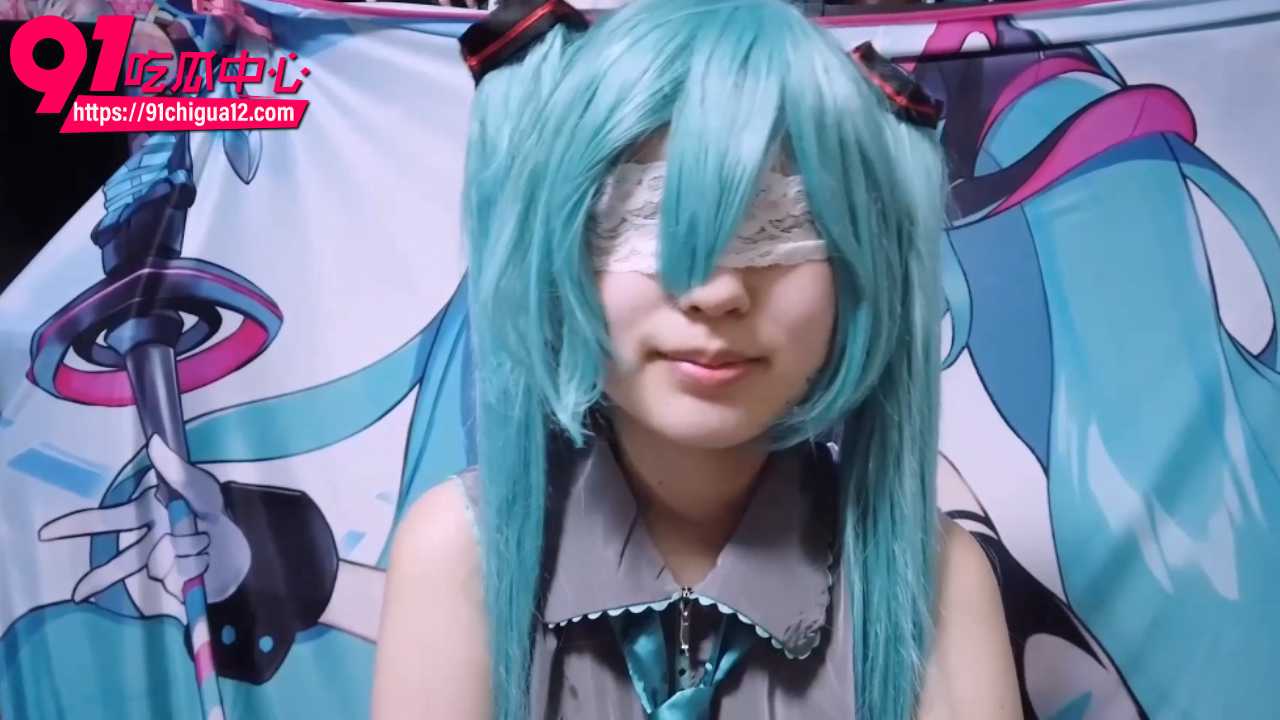 蒙眼双马尾蓝发少女深喉口爆后入猛干1 蒙眼双马尾蓝发少女深喉口爆后入猛干1