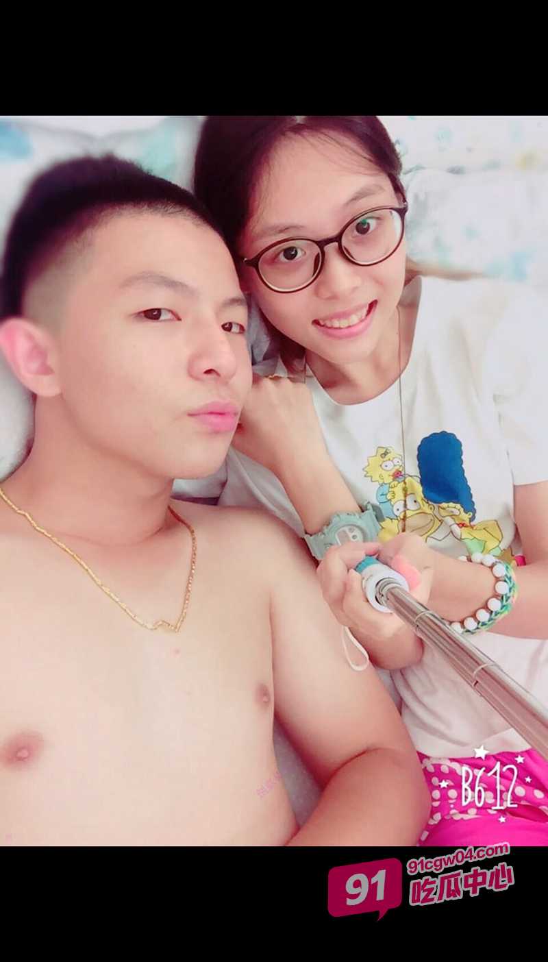 威海恋爱脑少女董含蕴性爱视频流出 清纯外表下是淫荡母狗 渣男前任分手后泄密大尺度露脸视频！
