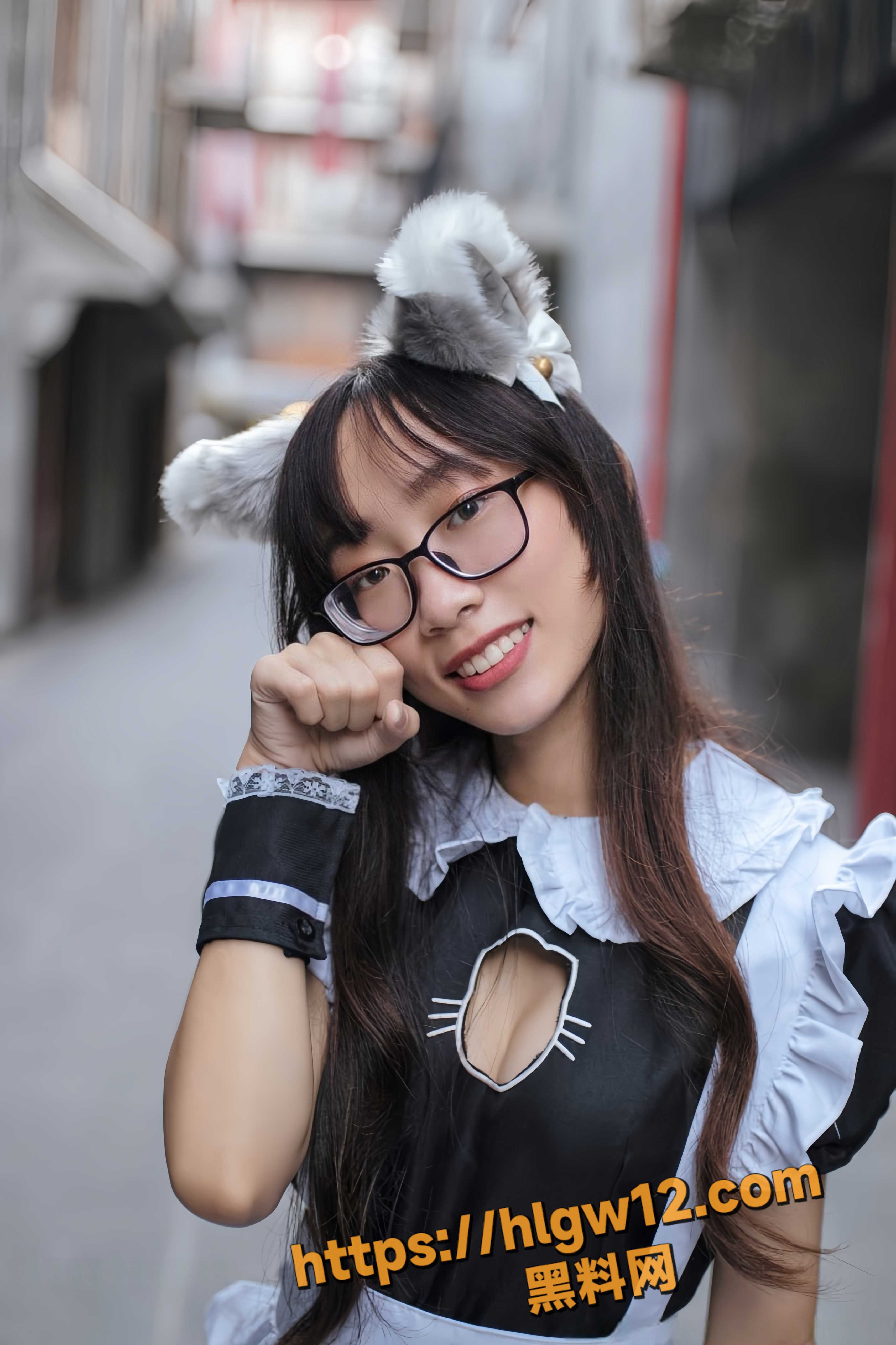 Onlyfans泰国美女 Hosh 大尺度福利私拍 水蛇腰大长腿搭配各种性感情趣装 与男友多体位啪啪!