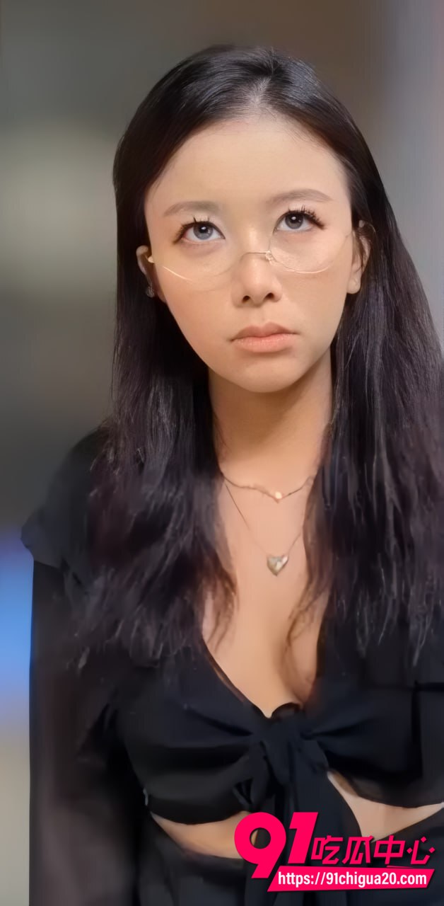 大神偷拍女厕美女放尿视频1