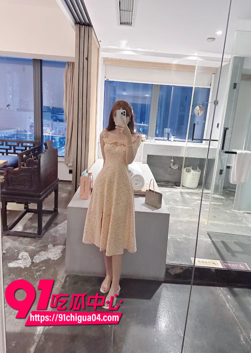 白嫩女网黄锥酱自拍做鸡真实的一天vlog5 白嫩女网黄锥酱自拍做鸡真实的一天vlog5
