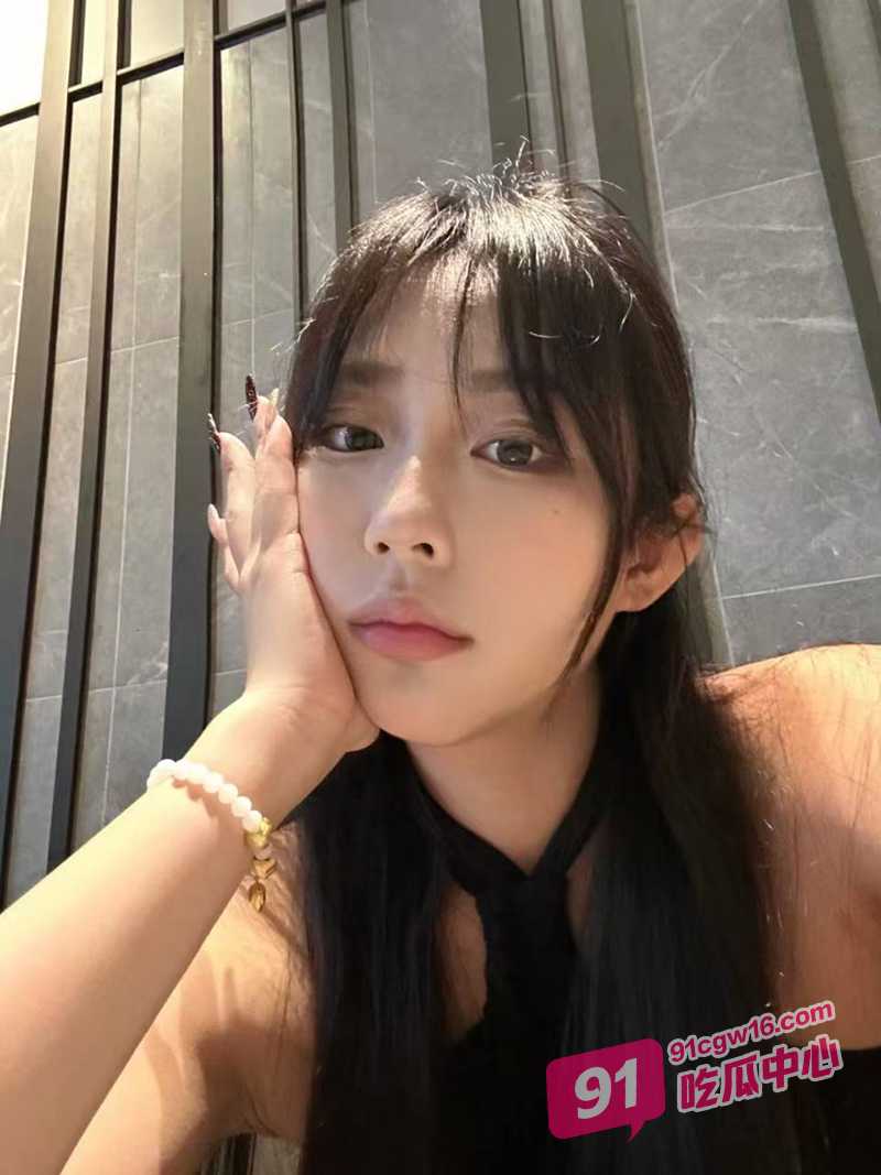 母狗吃鸡合集～蜜舌肉棒交织缠绵令人心动 谁才是你心中的口交女王？ 配图2