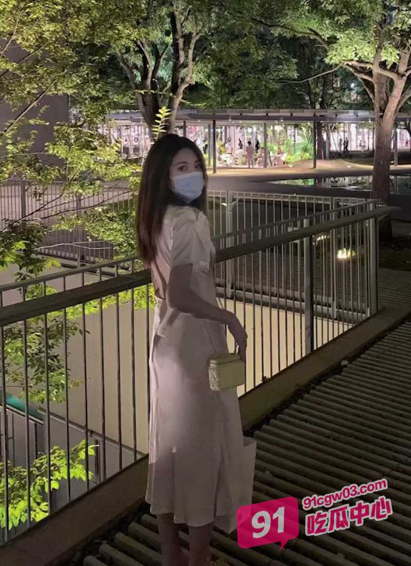 浙江小姐王宇欣 穷人女神富人母狗 大神豪宅圈养性奴母狗日常舔脚喝尿啪啪!