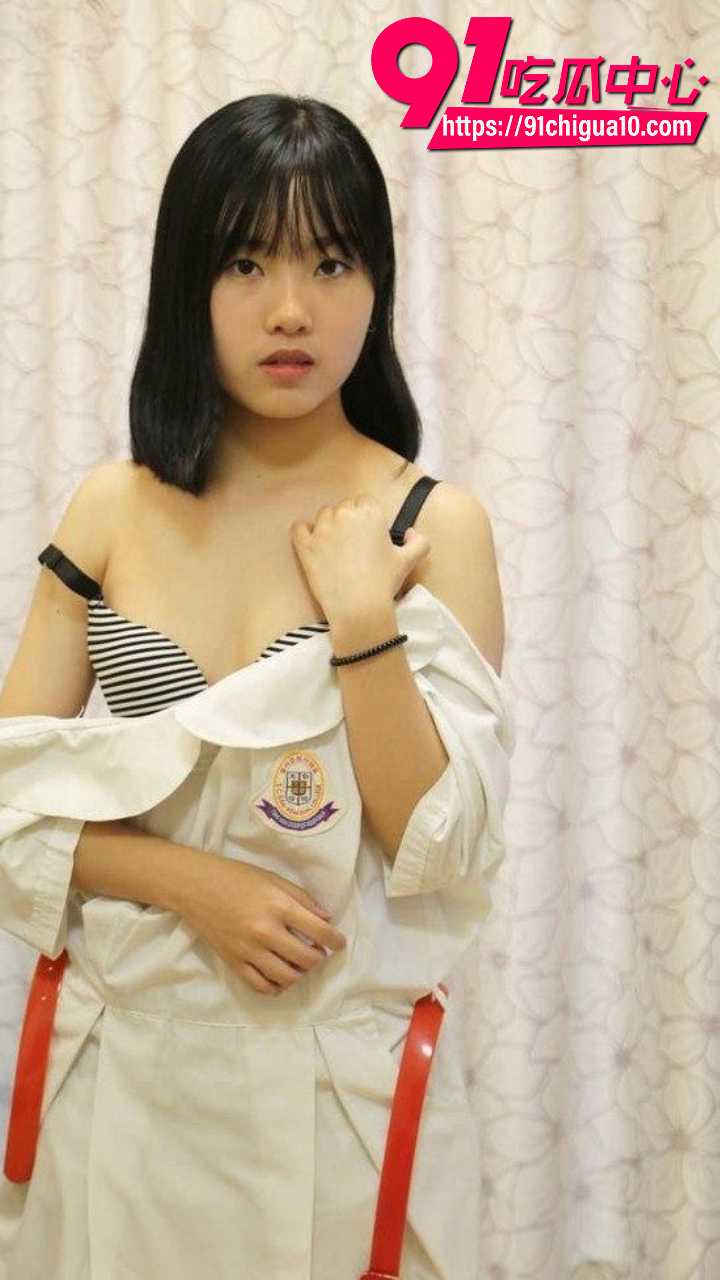 香港清纯高中妹被渣男调教成骚货10 香港清纯高中妹被渣男调教成骚货10
